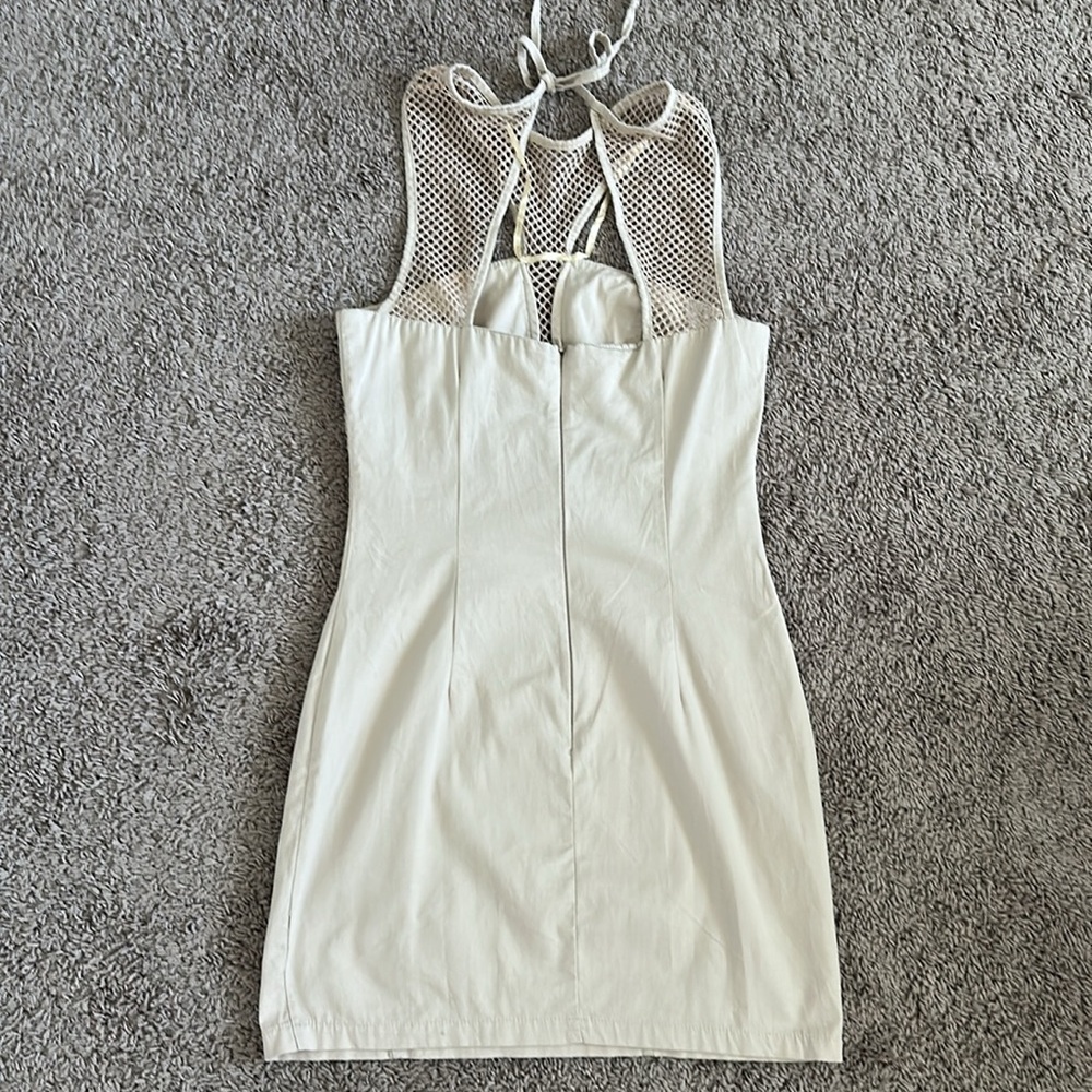 RINASCIMENTO MADE IN ITALY Elegant Cream Mini Dress - Picture 3 of 7